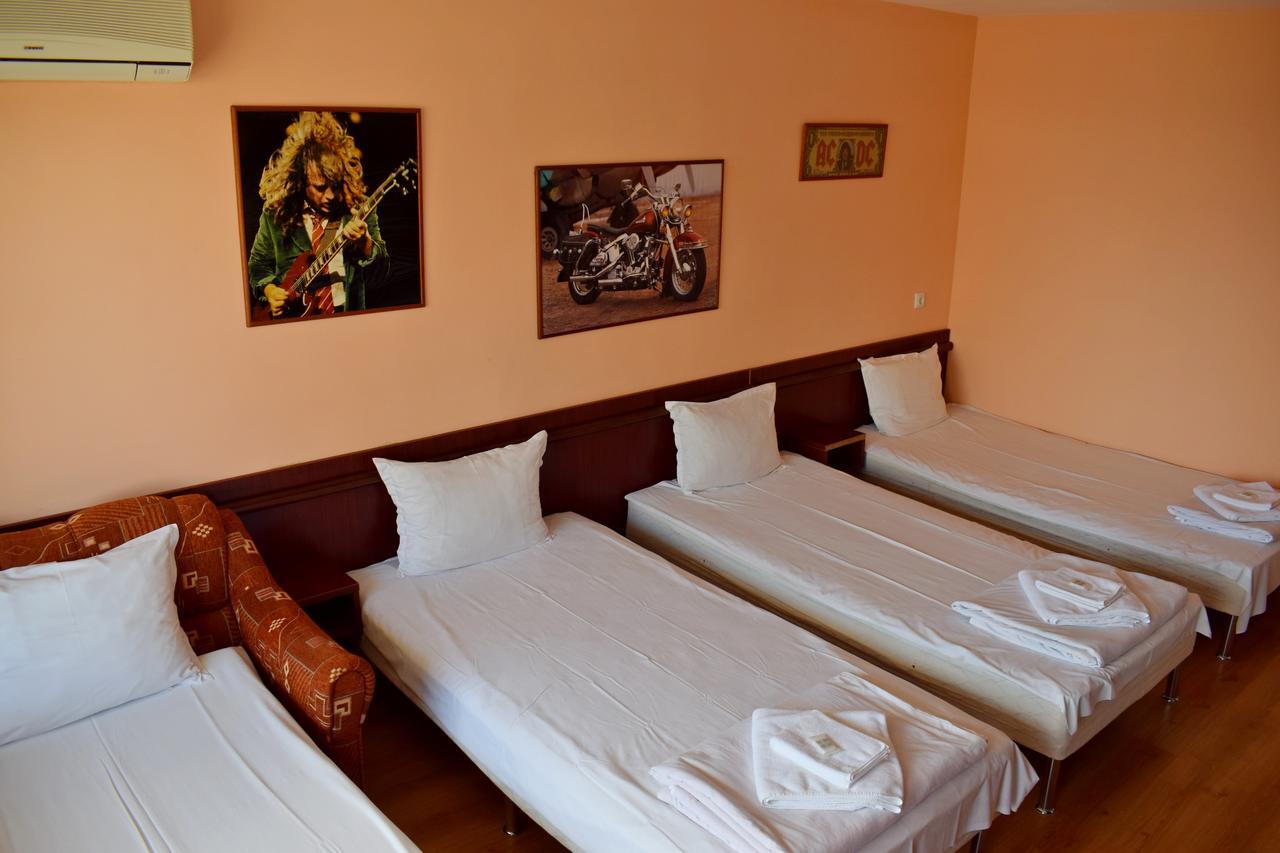 Royal Hostel فارنا المظهر الخارجي الصورة